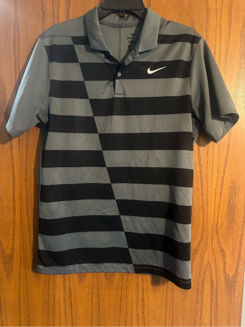 Nike Men’s Gray & Black Striped Polo